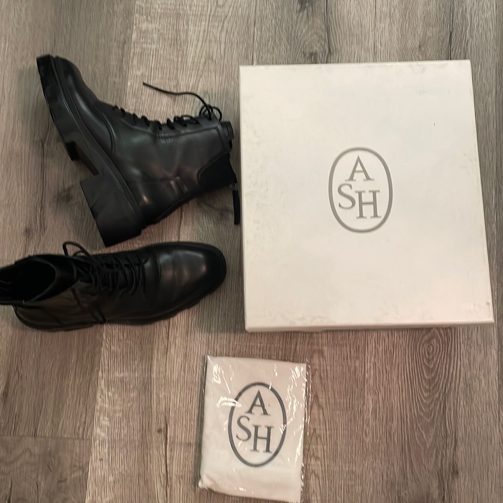 ASH BLACK BOOT